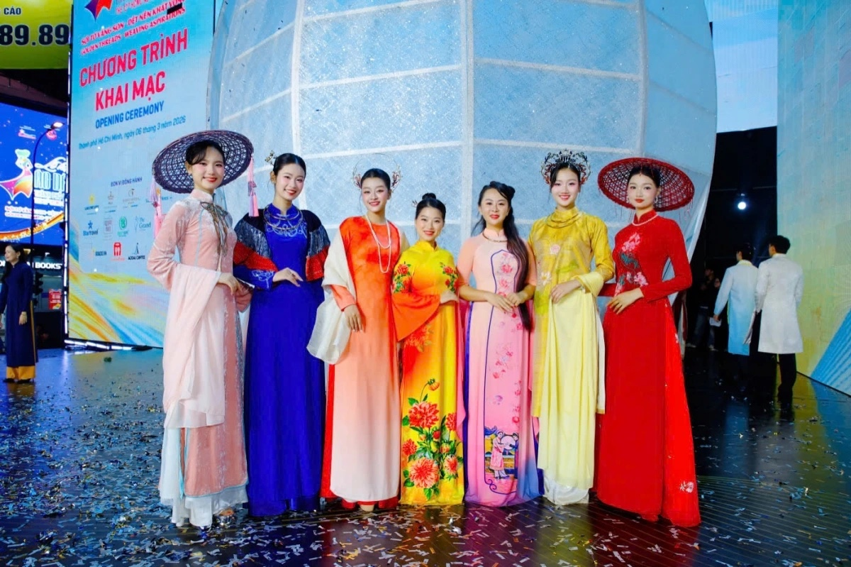 Lễ hội Áo dài TP.HCM:  